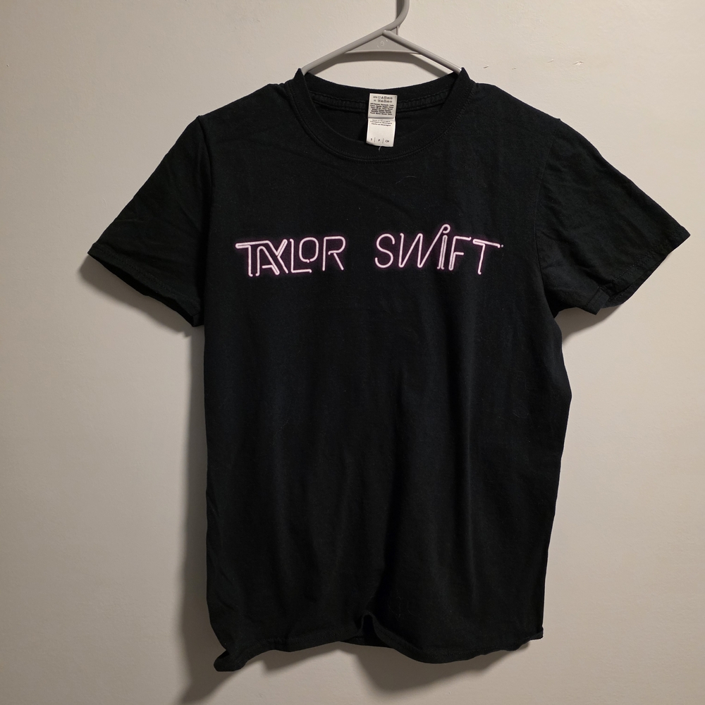 Taylor Swift 1989 World Tour Tshirt